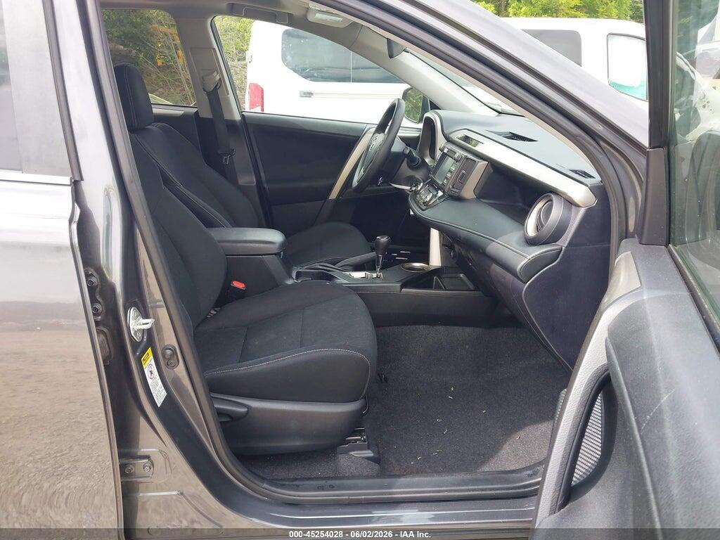 2T3RFREV1FW265349 2015 TOYOTA RAV4 photo no. 5
