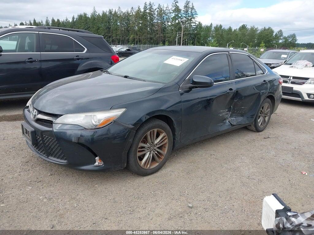 4T1BF1FK7HU415015 2017 TOYOTA CAMRY photo no. 2