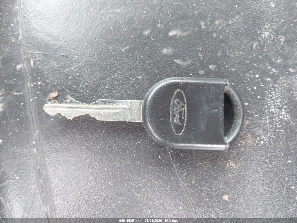 1FAHP3HN0BW158876 2011 FORD FOCUS photo no. 11
