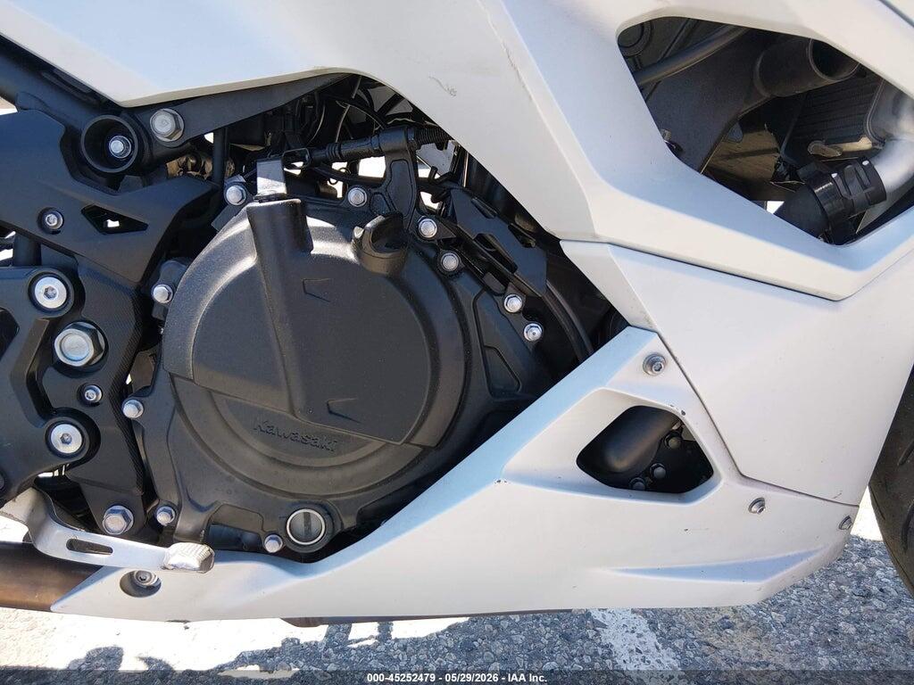 ML5EXGG15SDA71633 2025 KAWASAKI EX500 photo no. 8