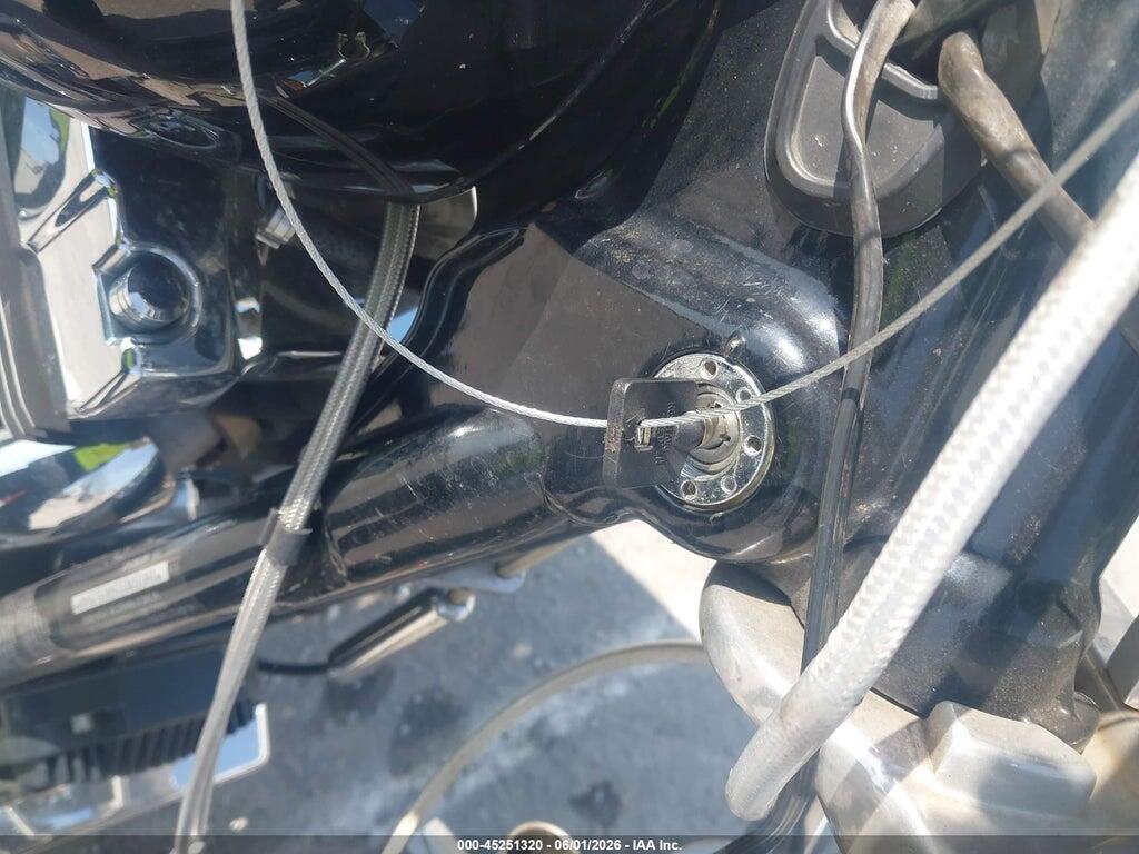 1HD1GN1156K313948 2006 HARLEY-DAVIDSON FXDLI photo no. 11