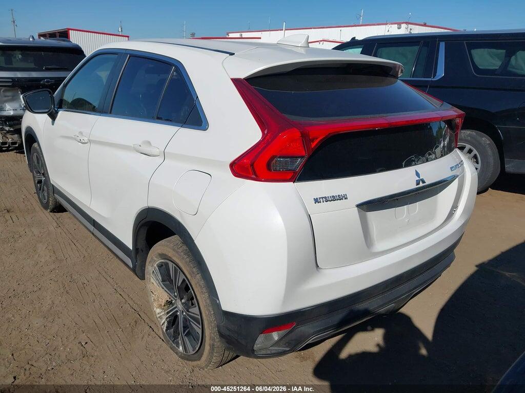 JA4AT5AA8JZ064598 2018 MITSUBISHI ECLIPSE CROSS photo no. 3