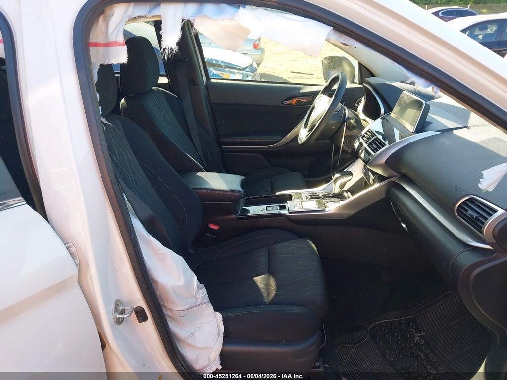 JA4AT5AA8JZ064598 2018 MITSUBISHI ECLIPSE CROSS photo no. 5