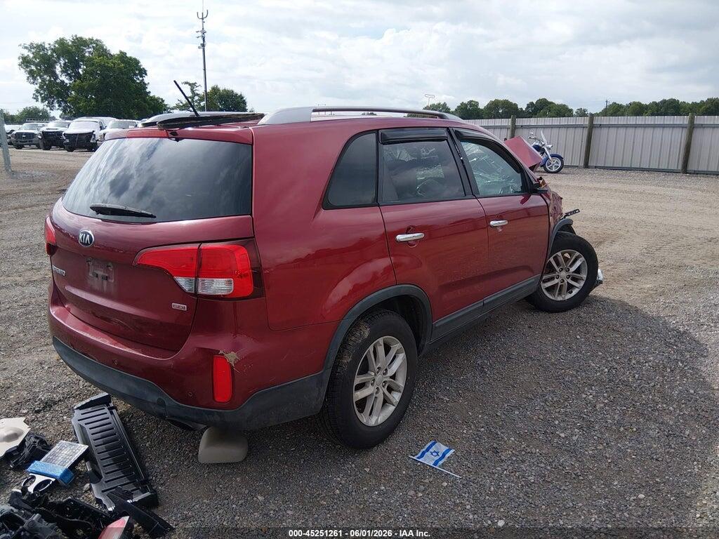 5XYKT3A63FG631235 2015 KIA SORENTO photo no. 4