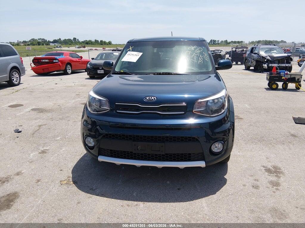 KNDJP3A58J7588380 2018 KIA SOUL photo no. 12
