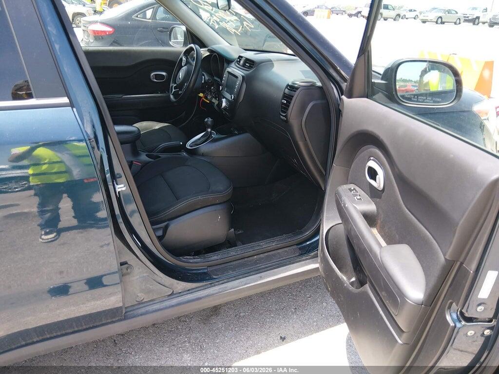 KNDJP3A58J7588380 2018 KIA SOUL photo no. 5