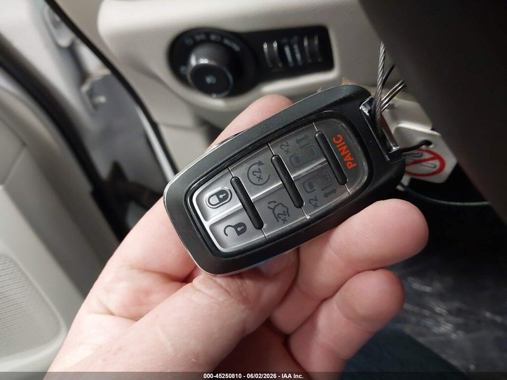 2C4RC1S71RR153469 2024 CHRYSLER PACIFICA HYBRID photo no. 11