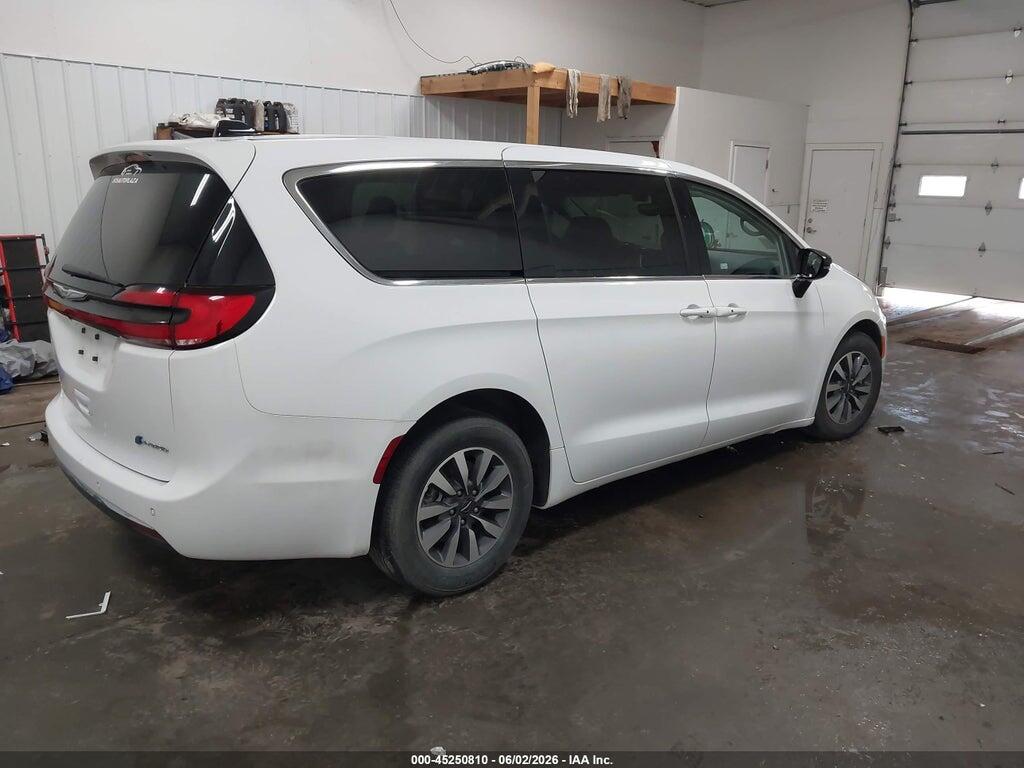 2C4RC1S71RR153469 2024 CHRYSLER PACIFICA HYBRID photo no. 4