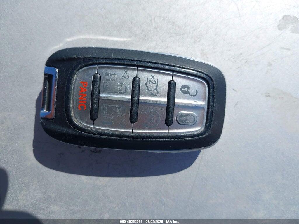 2C4RC1BG2MR512045 2021 CHRYSLER PACIFICA photo no. 11