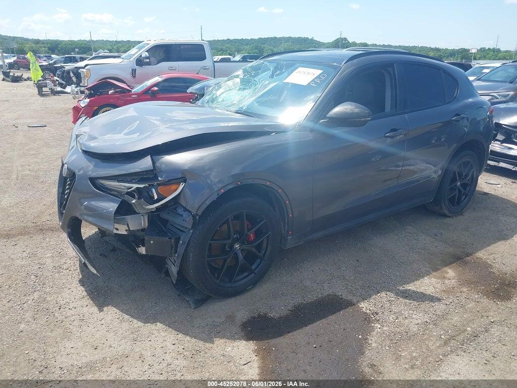 ZASPAKAN0K7C69084 2019 ALFA ROMEO STELVIO photo no. 2