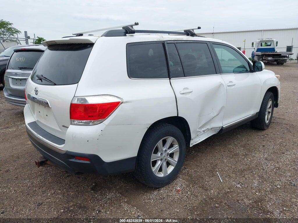 5TDBK3EH1BS063207 2011 TOYOTA HIGHLANDER photo no. 4