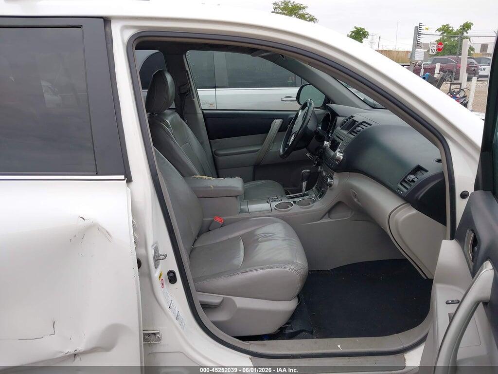 5TDBK3EH1BS063207 2011 TOYOTA HIGHLANDER photo no. 5