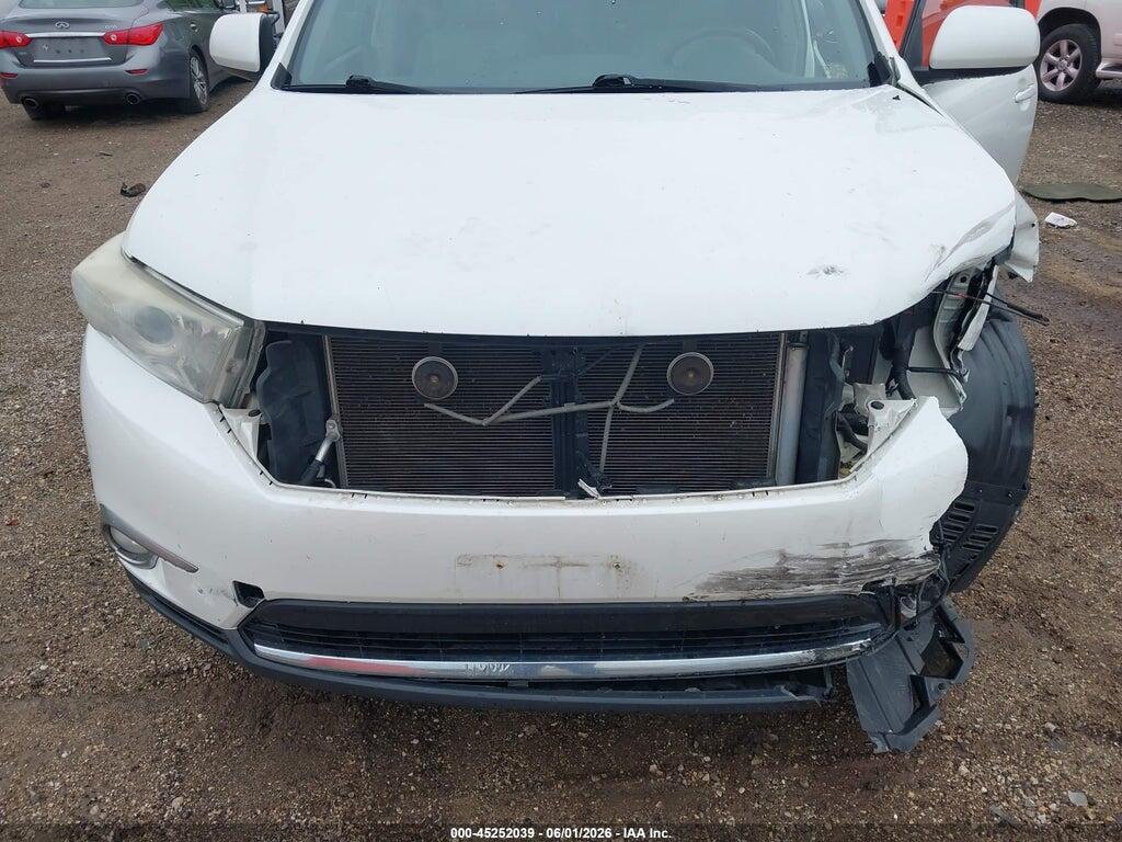 5TDBK3EH1BS063207 2011 TOYOTA HIGHLANDER photo no. 6