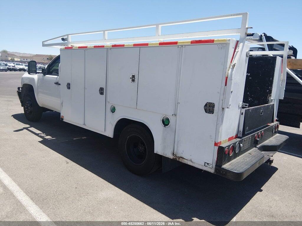 1GB3CZC86DF162328 2013 CHEVROLET SILVERADO 3500HD CHASSIS photo no. 3