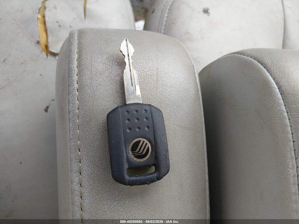 2MEHM75W73X653698 2003 MERCURY GRAND MARQUIS photo no. 11