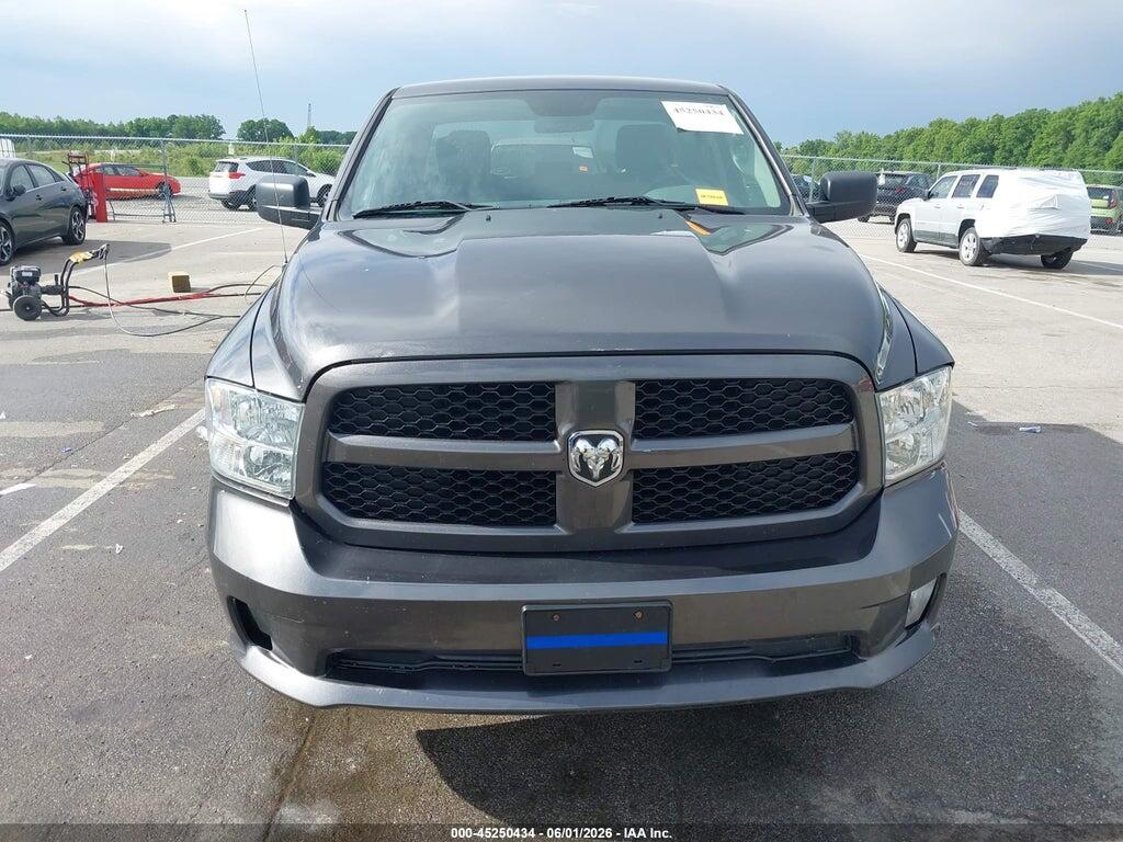 1C6RR7FG1JS247874 2018 RAM 1500 photo no. 12