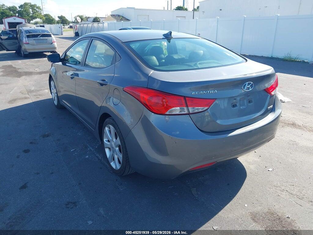 5NPDH4AEXDH454907 2013 HYUNDAI ELANTRA photo no. 3