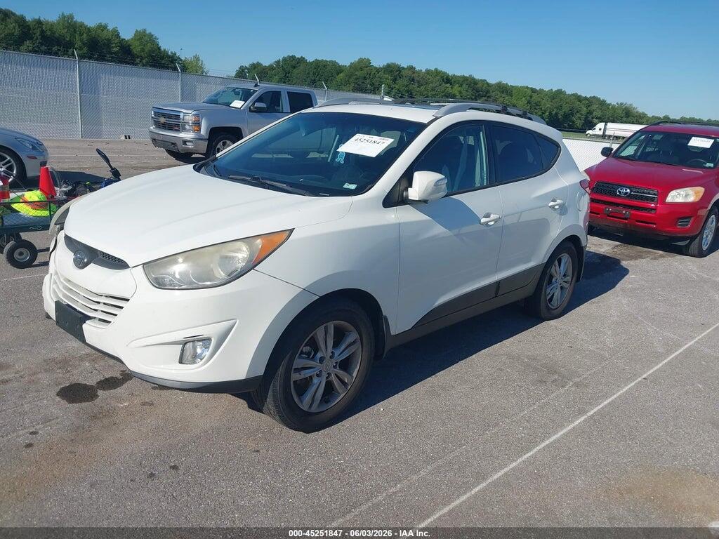 KM8JUCAC3DU618913 2013 HYUNDAI TUCSON photo no. 2