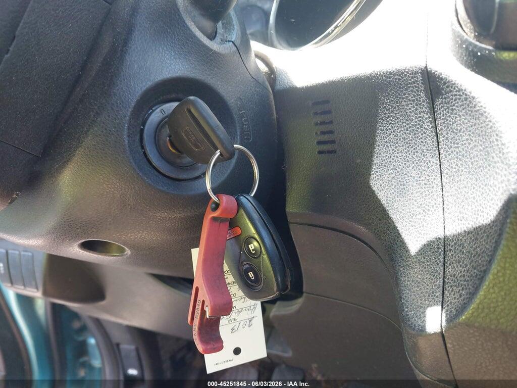 JHMGE8G51DC000950 2013 HONDA FIT photo no. 11