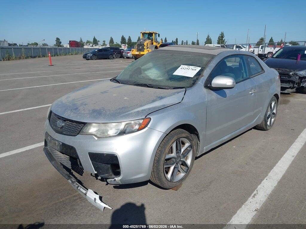 KNAFW6A35A5249447 2010 KIA FORTE KOUP photo no. 2