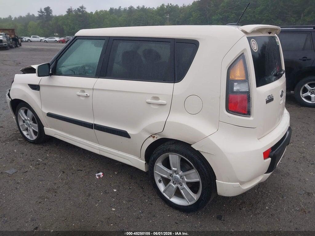 KNDJT2A2XB7713781 2011 KIA SOUL photo no. 3