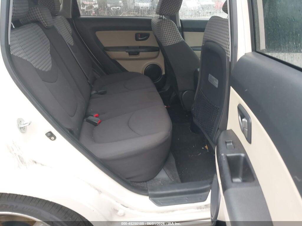 KNDJT2A2XB7713781 2011 KIA SOUL photo no. 8