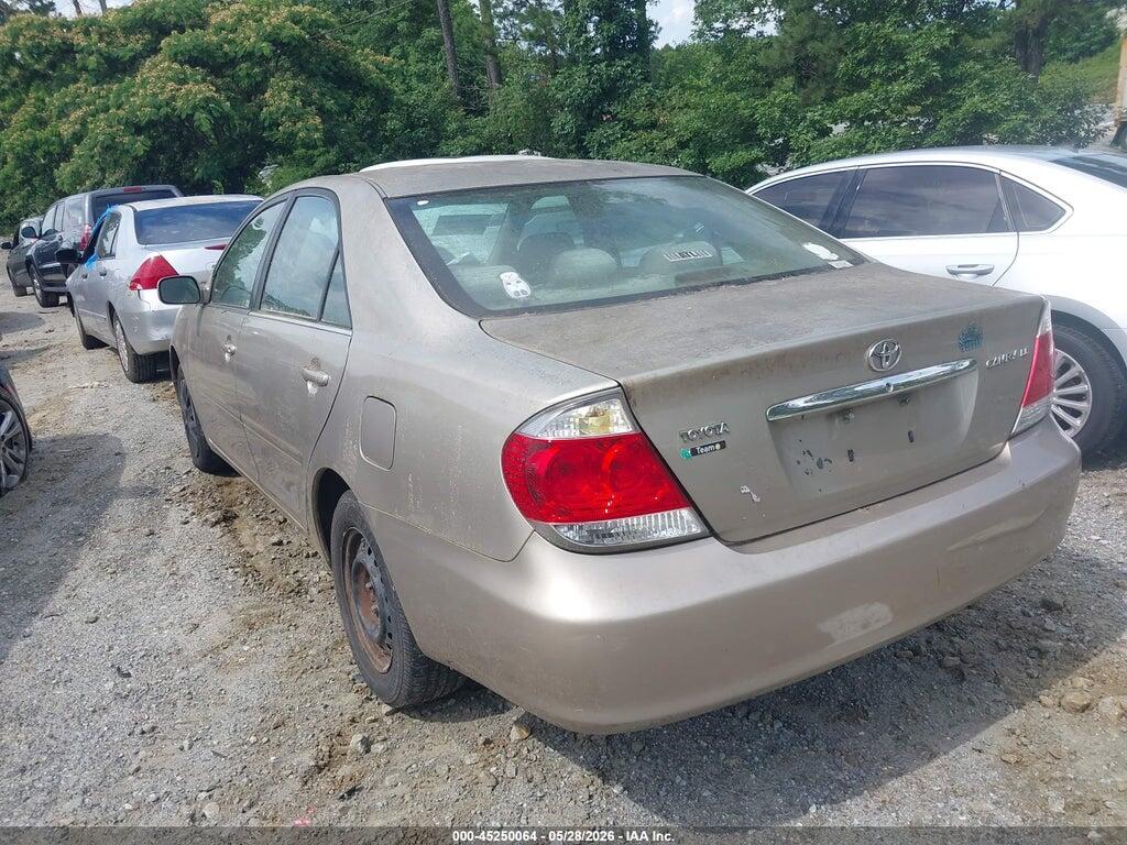 4T1BE32KX5U403781 2005 TOYOTA CAMRY photo no. 3