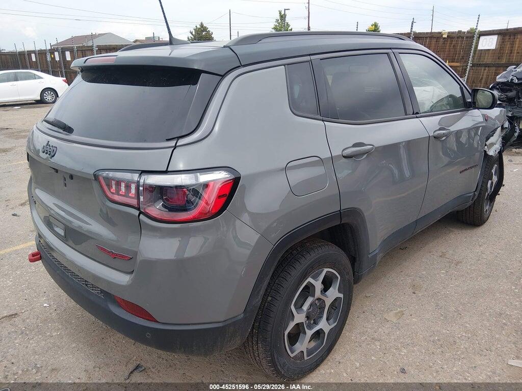 3C4NJDDB1NT101998 2022 JEEP COMPASS photo no. 4