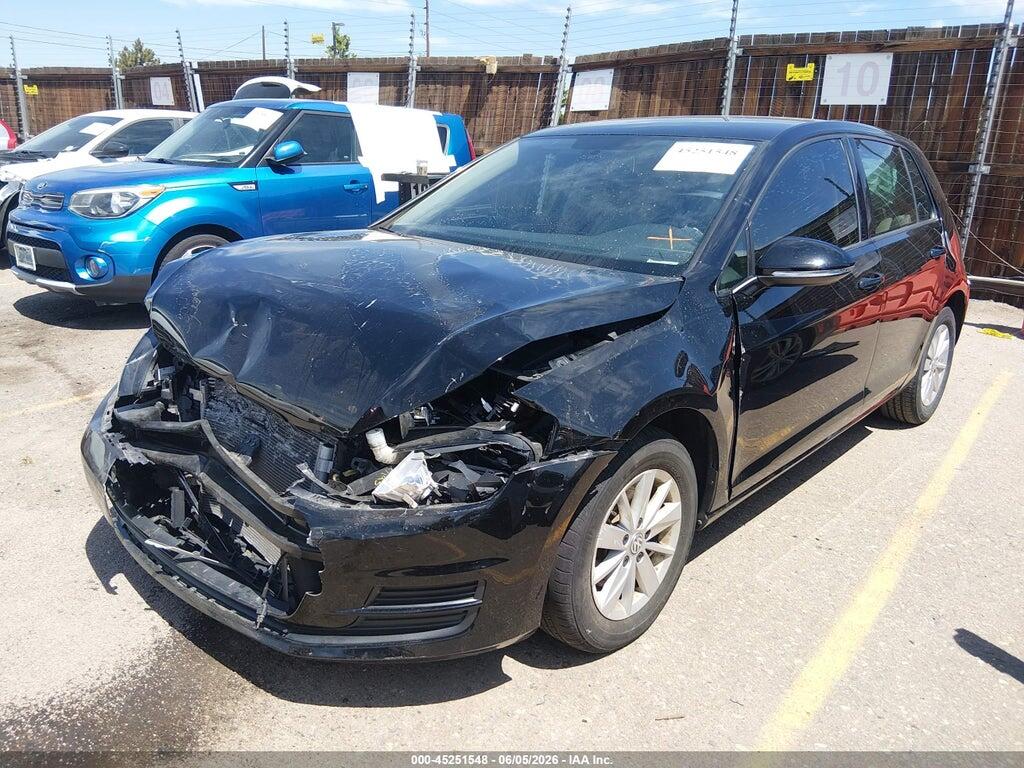 3VW217AU9HM064138 2017 VOLKSWAGEN GOLF photo no. 2
