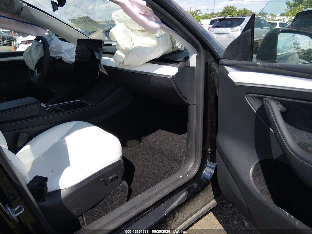 7SAYGDEEXSF297232 2025 TESLA MODEL Y photo no. 5