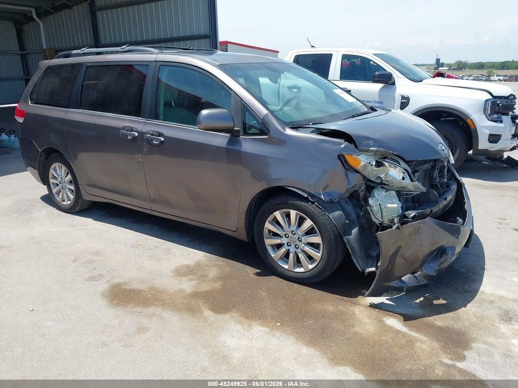 5TDDK3DC1CS037707 2012 TOYOTA SIENNA photo no. 1
