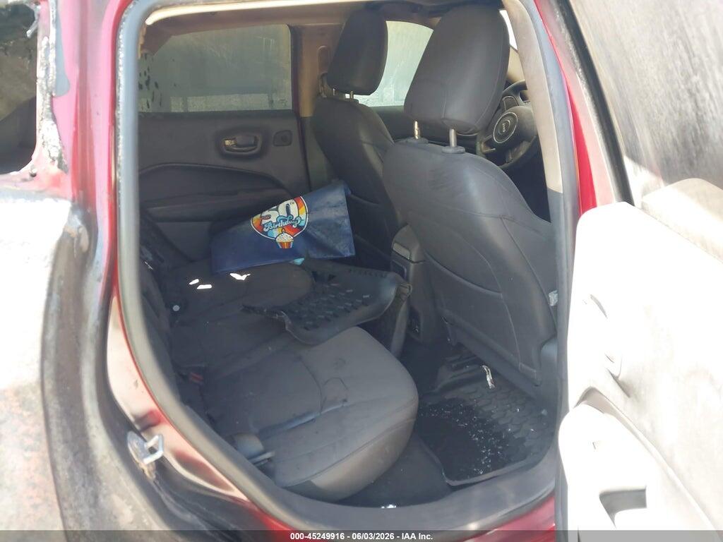 3C4NJDCB2JT373407 2018 JEEP COMPASS photo no. 8