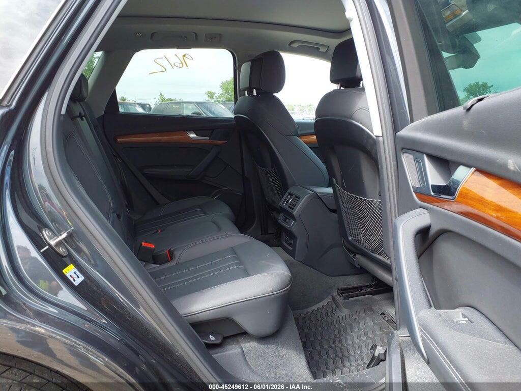 WA1BAAFY7M2079938 2021 AUDI Q5 photo no. 8