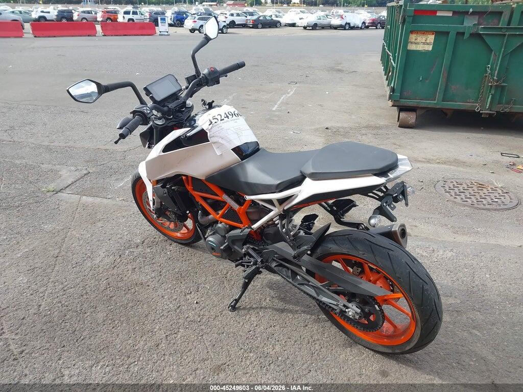 MD2JPJ402LC268979 2020 KTM 390 photo no. 3