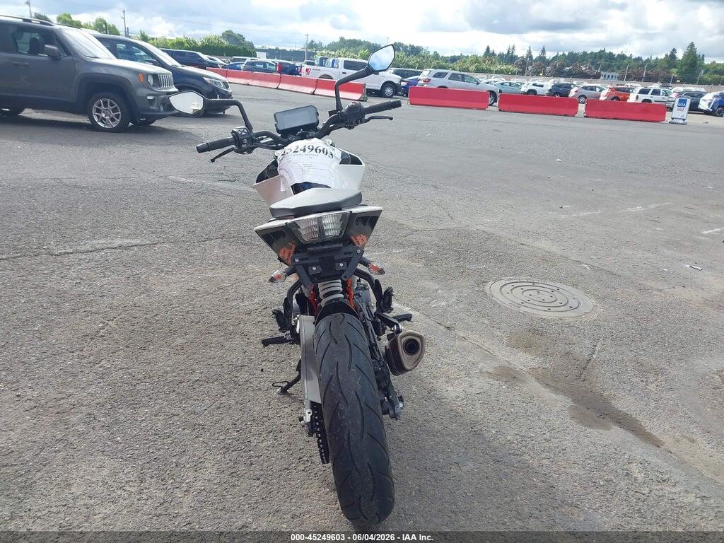 MD2JPJ402LC268979 2020 KTM 390 photo no. 6