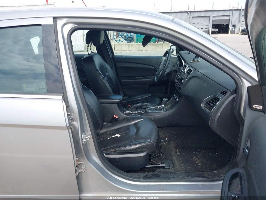 1C3CCBCG1EN150304 2014 CHRYSLER 200 photo no. 5