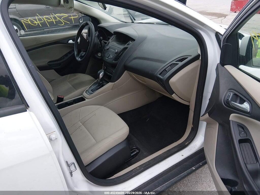1FADP3F22JL252930 2018 FORD FOCUS photo no. 5