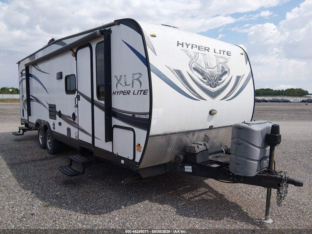 4X4TXLC29EF157418 2014 FOREST RIVER HYPER LITE XLT27HFS TOY HAULER TRAVEL TRAILER photo no. 1