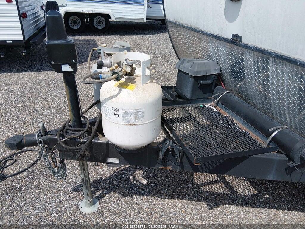 4X4TXLC29EF157418 2014 FOREST RIVER HYPER LITE XLT27HFS TOY HAULER TRAVEL TRAILER photo no. 10