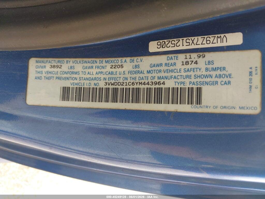 3VWDD21C6YM443964 2000 VOLKSWAGEN NEW BEETLE photo no. 9