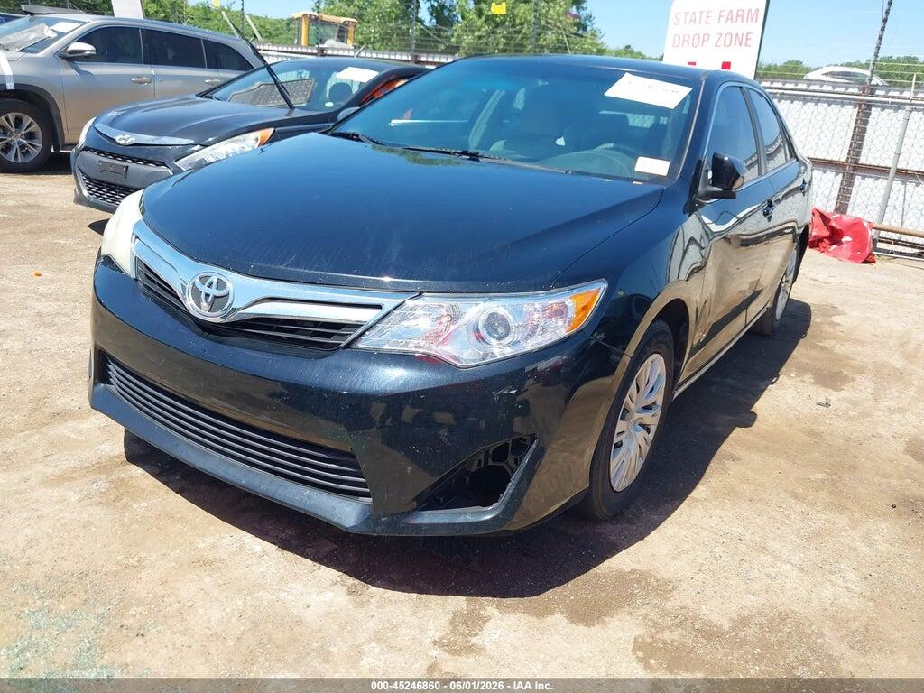 4T4BF1FK7ER426615 2014 TOYOTA CAMRY photo no. 2