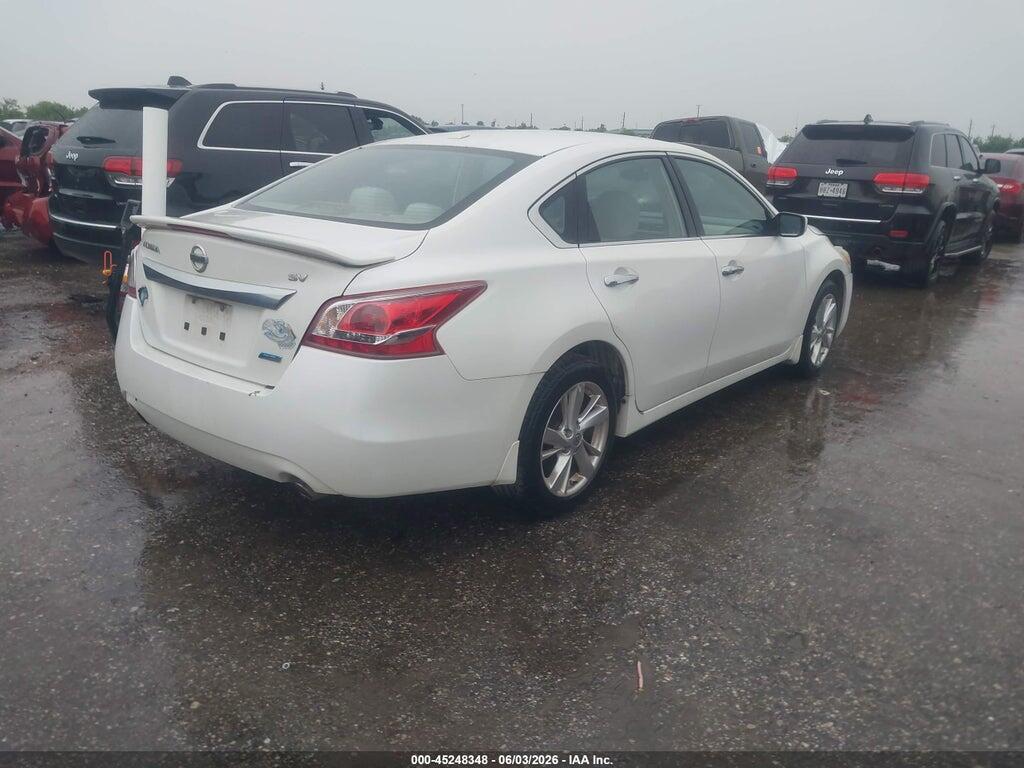 1N4AL3AP3DN480431 2013 NISSAN ALTIMA photo no. 4