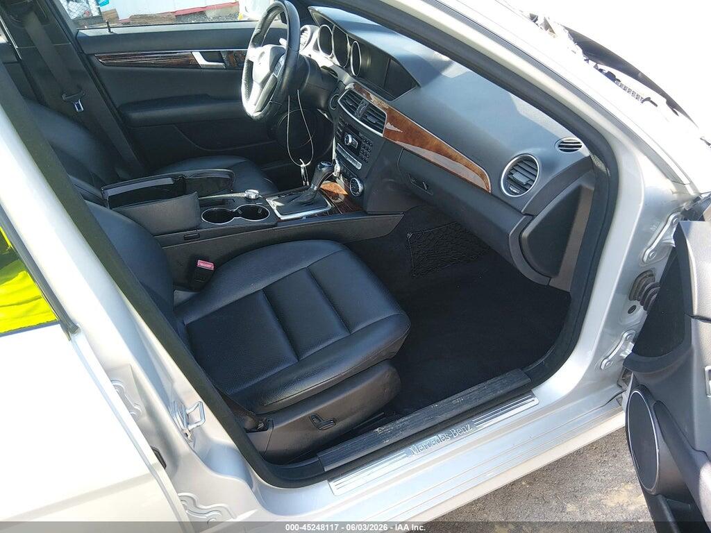 WDDGF8BB7CA654380 2012 MERCEDES-BENZ C 300 photo no. 5