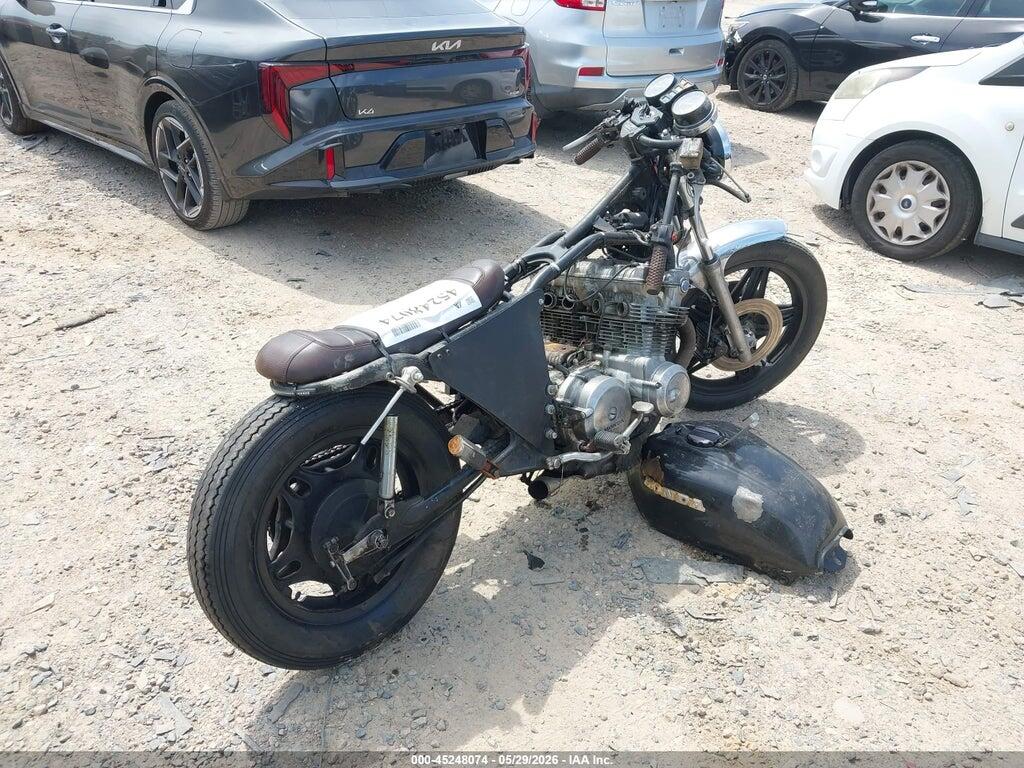 JH2RC0111BM106854 1981 HONDA CB750 photo no. 4