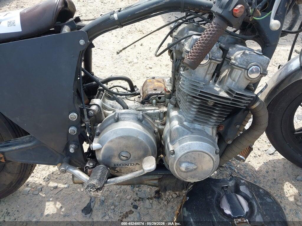 JH2RC0111BM106854 1981 HONDA CB750 photo no. 8