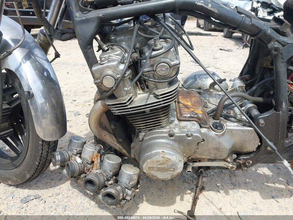 JH2RC0111BM106854 1981 HONDA CB750 photo no. 9