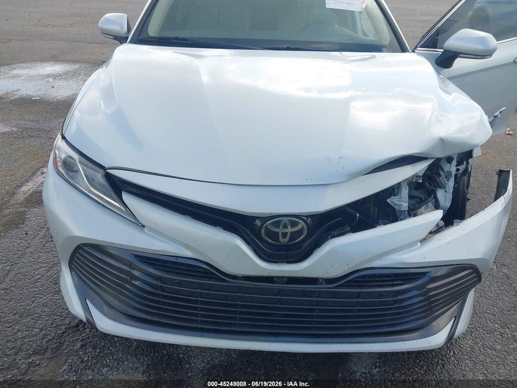 4T1B11HK3JU026308 2018 TOYOTA CAMRY photo no. 10