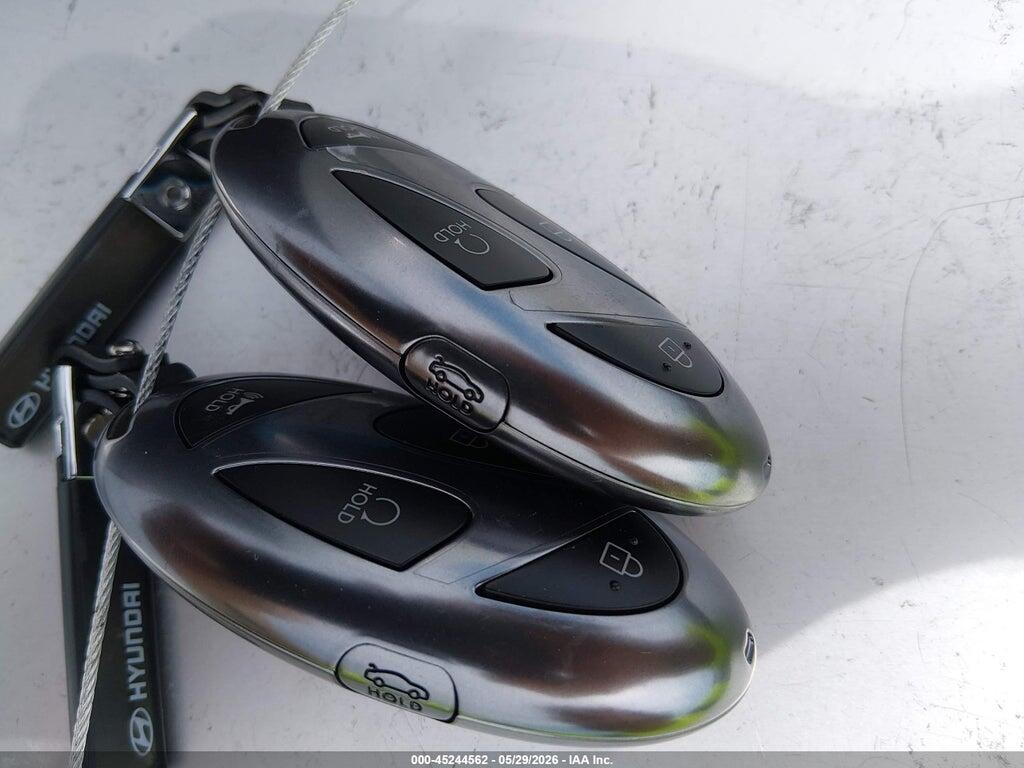 KMHLM4DG8TU175685 2026 HYUNDAI ELANTRA photo no. 11