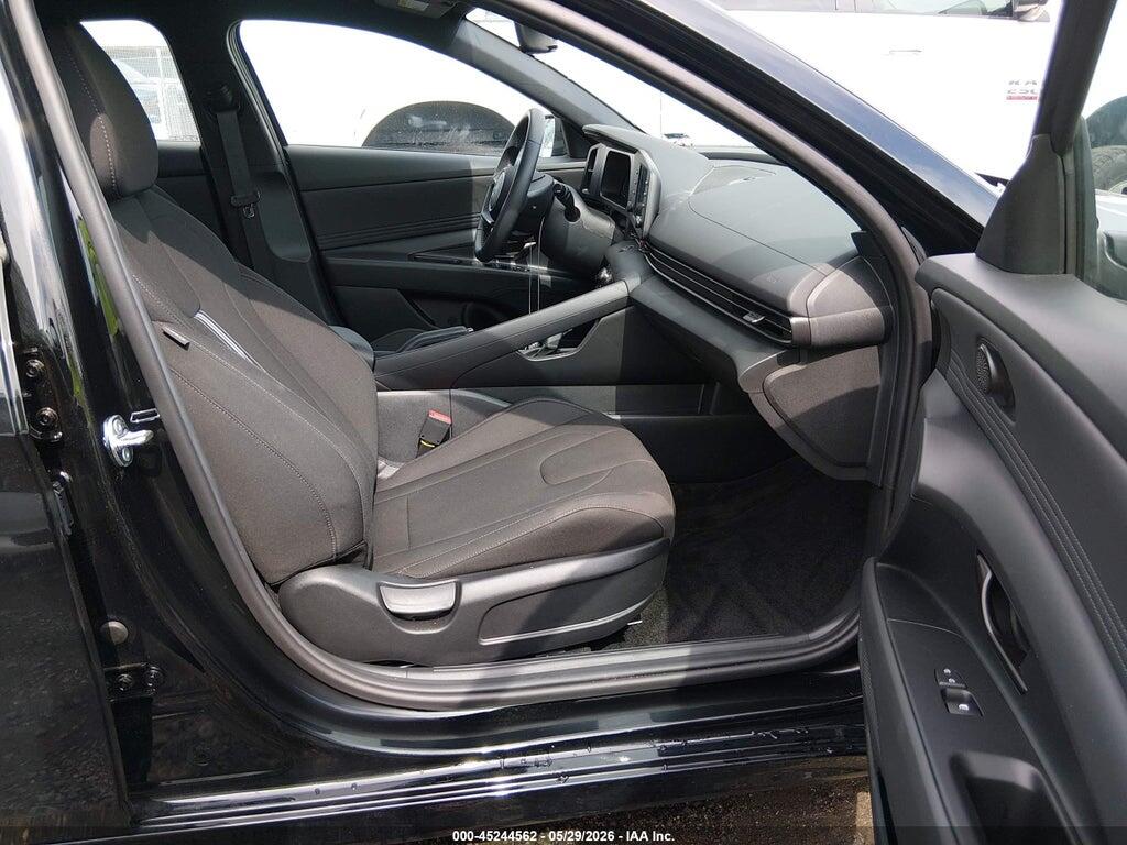 KMHLM4DG8TU175685 2026 HYUNDAI ELANTRA photo no. 5