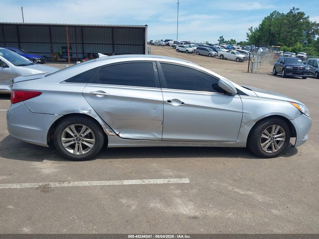 5NPEB4AC3BH246580 2011 HYUNDAI SONATA photo no. 6